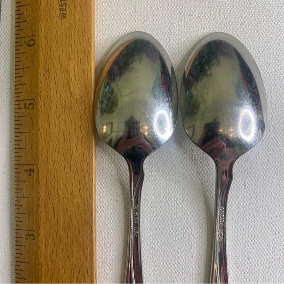 Oneida USA Flight Reliance Stainless Steel 4 Piece 1 Knife 1 Forks 2 Spoons Set - Picture 7 of 11